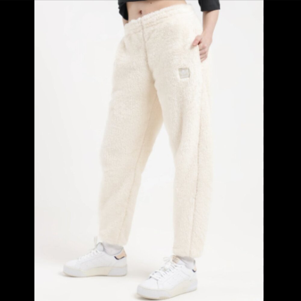 Brand New Adidas ESSENTIALS+ FLUFFY TEDDY PANTS